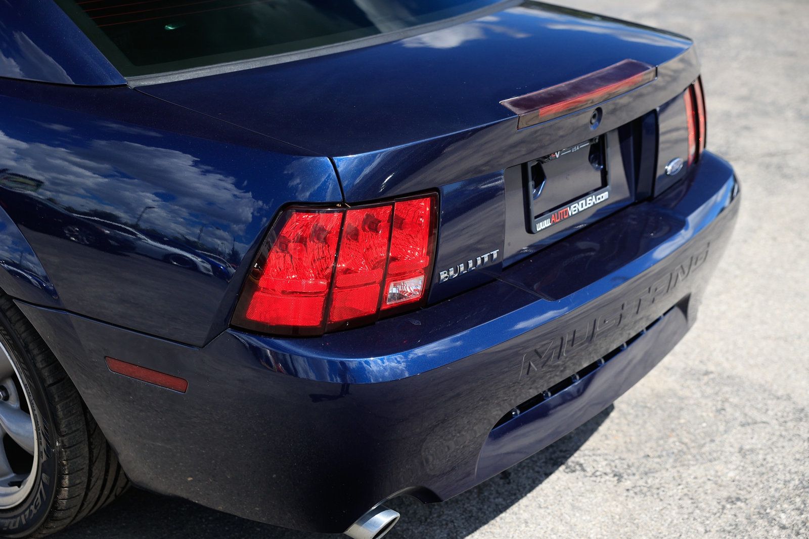 2001 Ford Mustang GT Bullitt photo 21