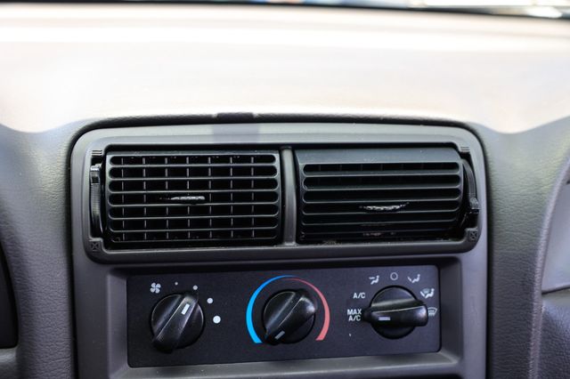 2001 Ford Mustang 2dr Coupe GT Bullitt Edition - 22920855 - 30