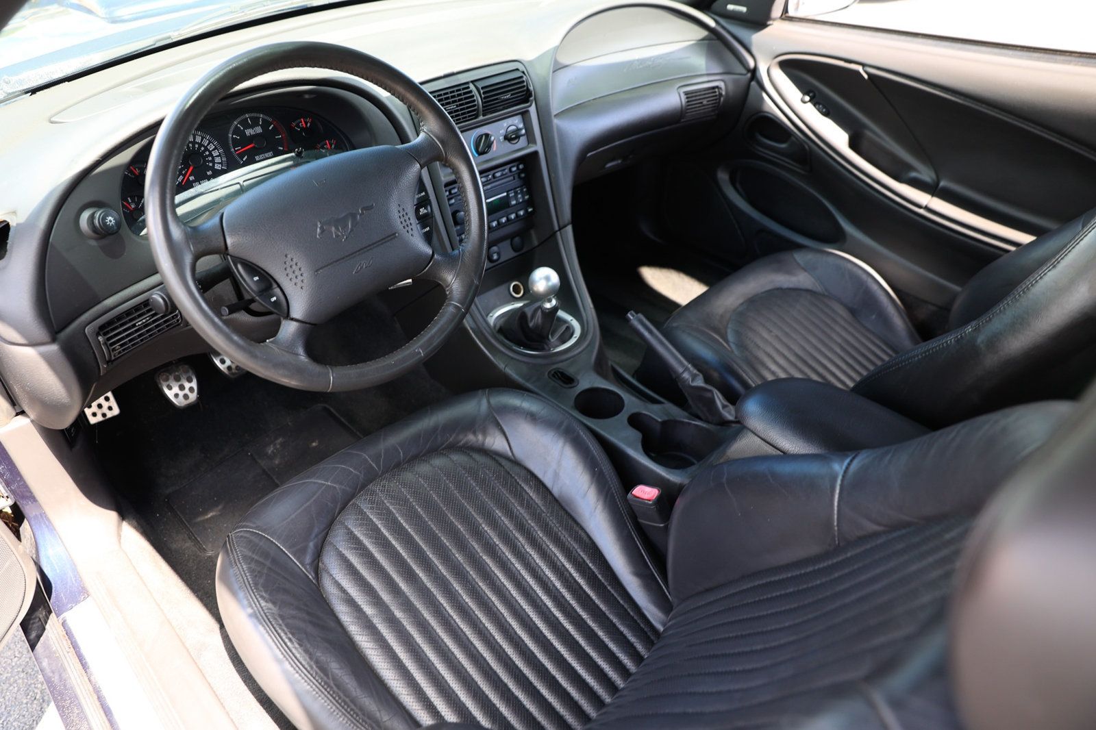 2001 Ford Mustang GT Bullitt photo 4