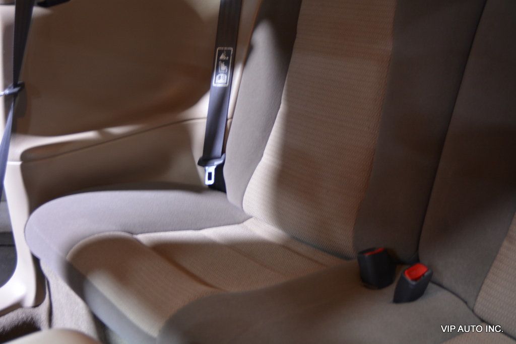 2001 Ford Mustang 2dr Coupe Standard - 22845857 - 27