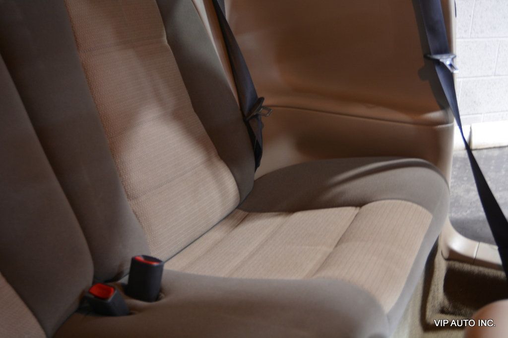 2001 Ford Mustang 2dr Coupe Standard - 22845857 - 30