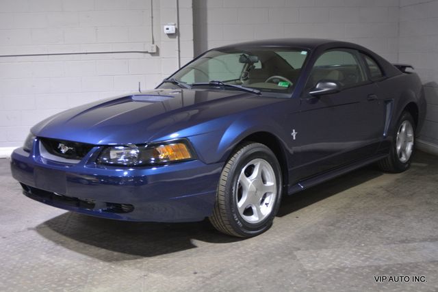 2001 Ford Mustang 2dr Coupe Standard - 22845857 - 32