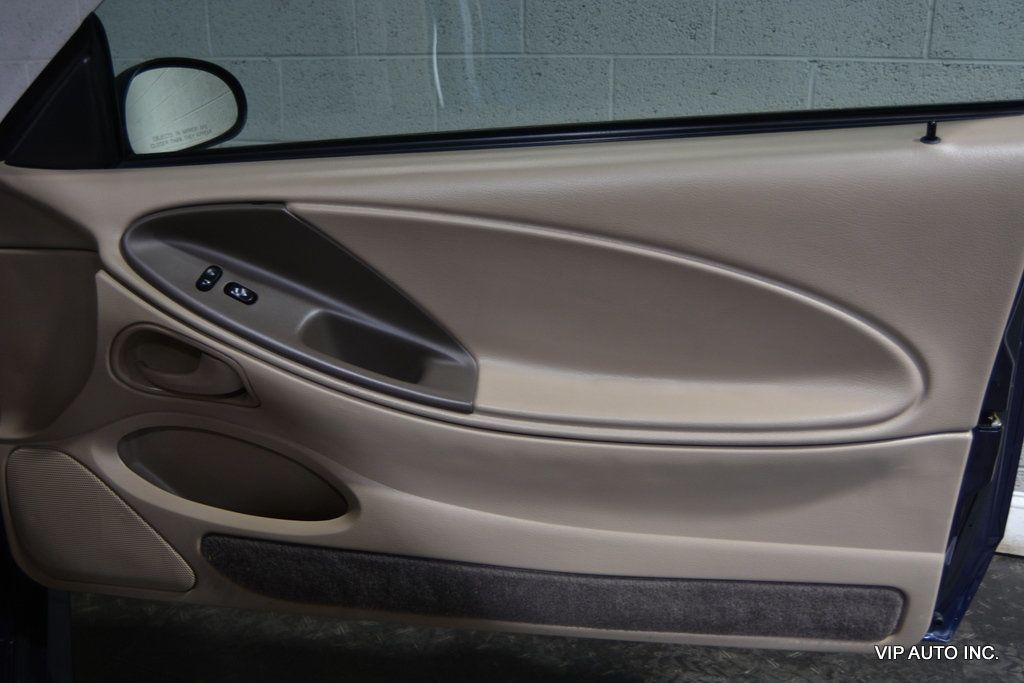 2001 Ford Mustang 2dr Coupe Standard - 22845857 - 7