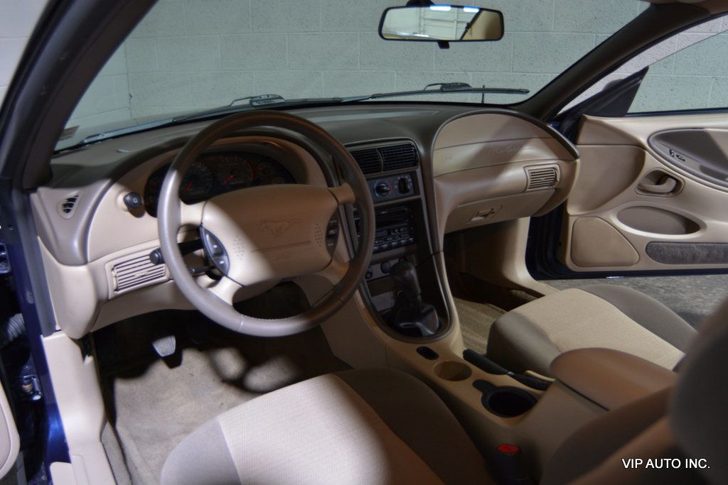 2001 Ford Mustang 2dr Coupe Standard - 22845857 - 8