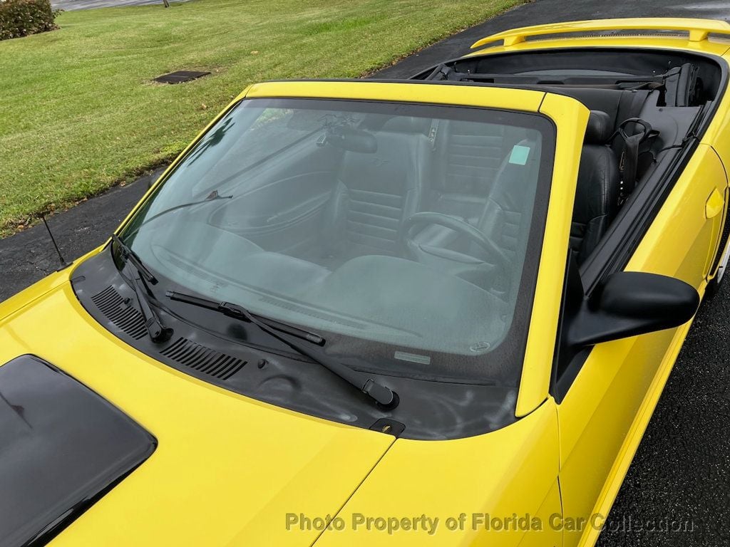 2001 Ford Mustang GT Convertible Premium - 22624290 - 20