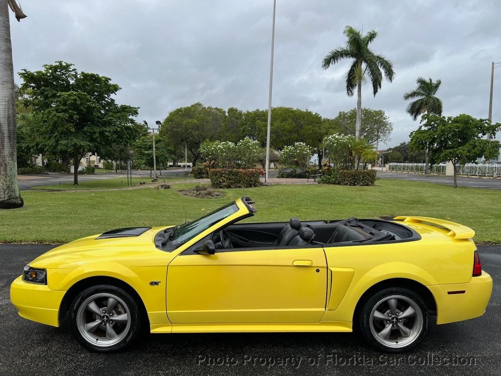 2001 Ford Mustang GT Convertible Premium - 22624290 - 4