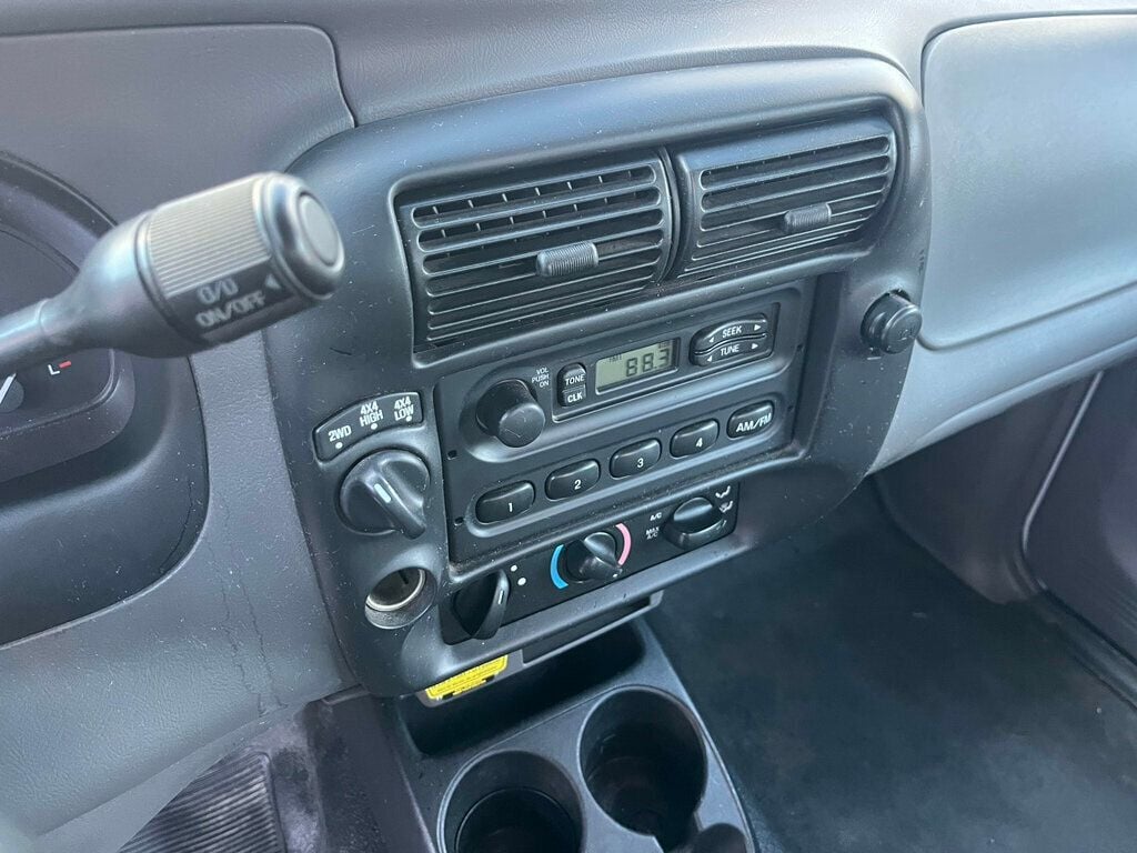 2001 Ford Ranger 4.0L Regular Cab Long bed 4x4 with Myers snow Plow - 22947561 - 17