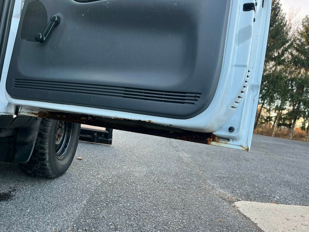 2001 Ford Ranger 4.0L Regular Cab Long bed 4x4 with Myers snow Plow - 22947561 - 27