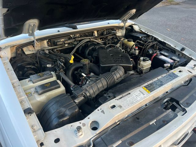 2001 Ford Ranger 4.0L Regular Cab Long bed 4x4 with Myers snow Plow - 22947561 - 31