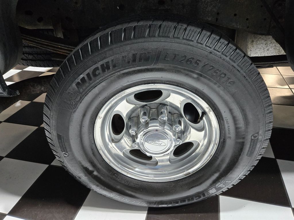 2001 Ford Super Duty F-250 Lariat 4dr Crew Cab 4WD LB SRW 7.3 Powerstroke - 23006498 - 50