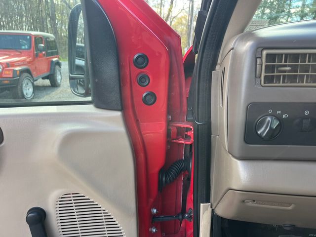 2001 Ford Super Duty F-250 Regular Cab Long Bed 4x4 7.3L Powerstroke Diesel 6-speed Manual  - 22999385 - 67
