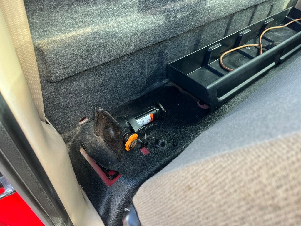 2001 Ford Super Duty F-250 Regular Cab Long Bed 4x4 7.3L Powerstroke Diesel 6-speed Manual  - 22999385 - 97