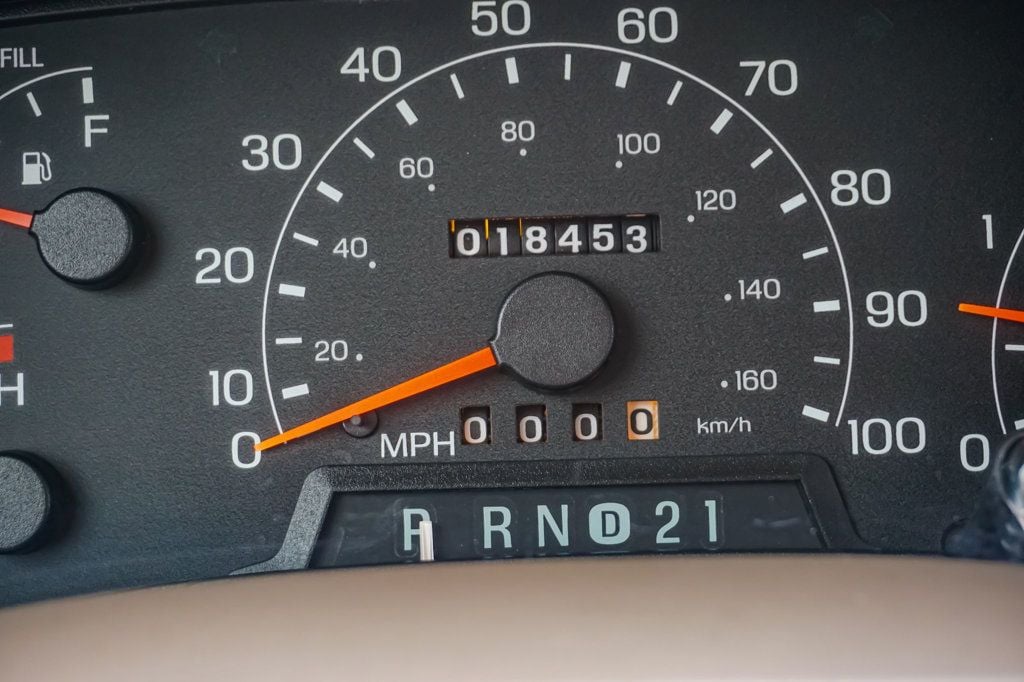 2001 Ford F-350 Lariat photo 21