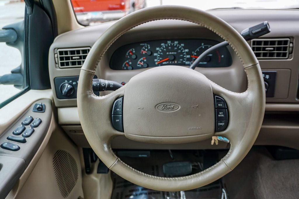 2001 Ford F-350 Lariat photo 60