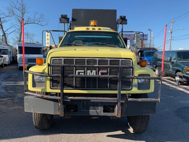 2001 GMC C6500 STAKE BODY 15 FT FLATBED NON CDL WITH LIFTGATE LOW MILES - 21866755 - 9