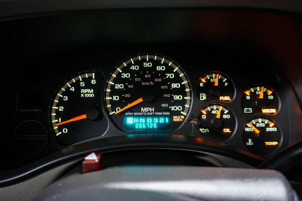 2001 GMC Yukon XL *Yukon XL SLT* *4WD* *5.3L V8* *Rear Barn Doors* - 23019839 - 20