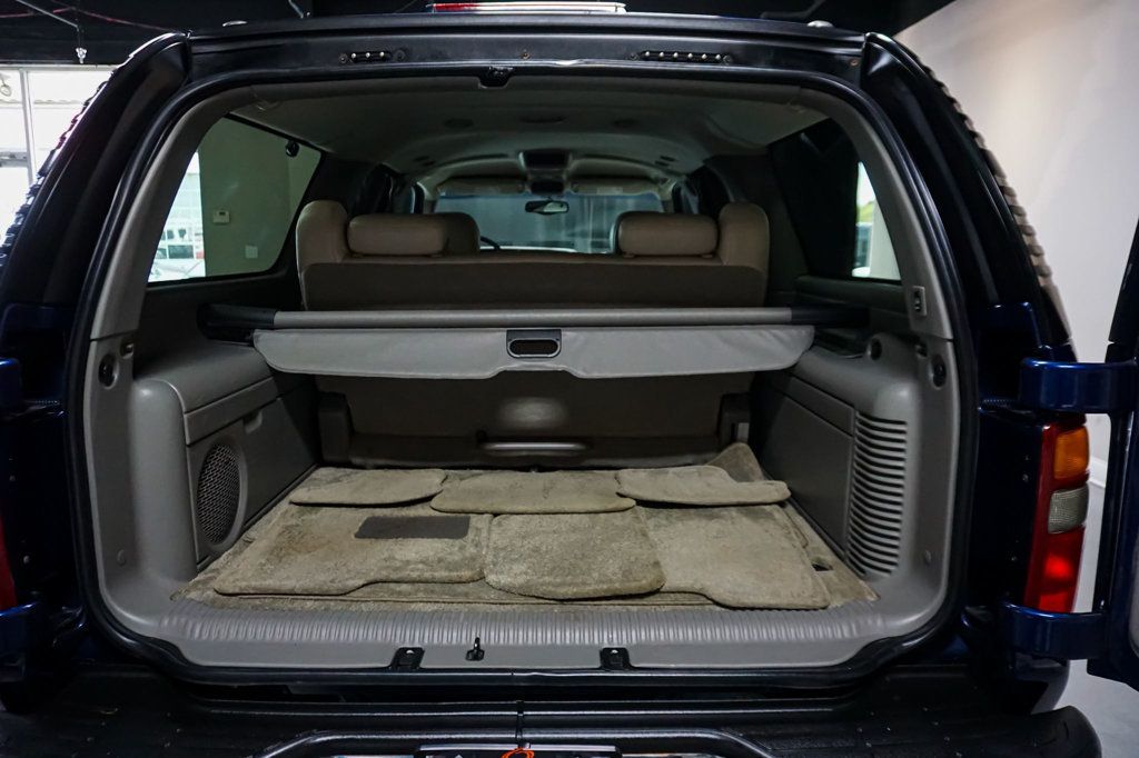 2001 GMC Yukon XL *Yukon XL SLT* *4WD* *5.3L V8* *Rear Barn Doors* - 23019839 - 30