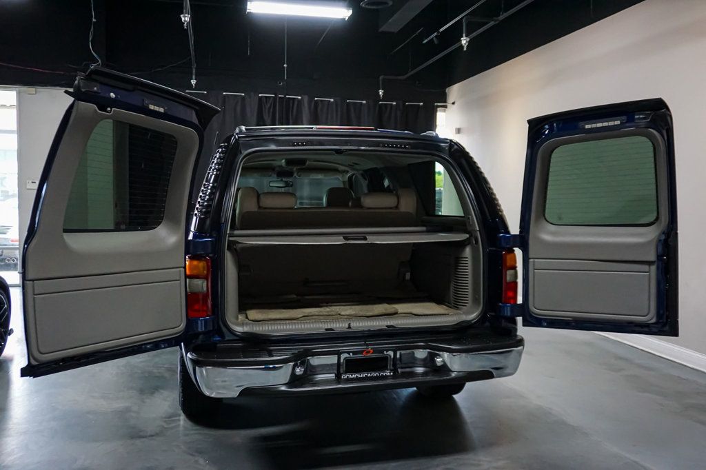 2001 GMC Yukon XL *Yukon XL SLT* *4WD* *5.3L V8* *Rear Barn Doors* - 23019839 - 32