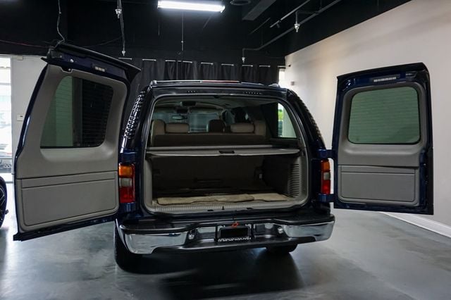 2001 GMC Yukon XL *Yukon XL SLT* *4WD* *5.3L V8* *Rear Barn Doors* - 23019839 - 32
