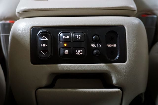 2001 GMC Yukon XL *Yukon XL SLT* *4WD* *5.3L V8* *Rear Barn Doors* - 23019839 - 41