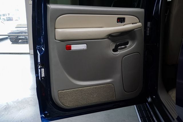 2001 GMC Yukon XL *Yukon XL SLT* *4WD* *5.3L V8* *Rear Barn Doors* - 23019839 - 62