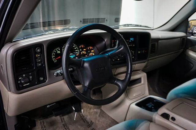 2001 GMC Yukon XL *Yukon XL SLT* *4WD* *5.3L V8* *Rear Barn Doors* - 23019839 - 63