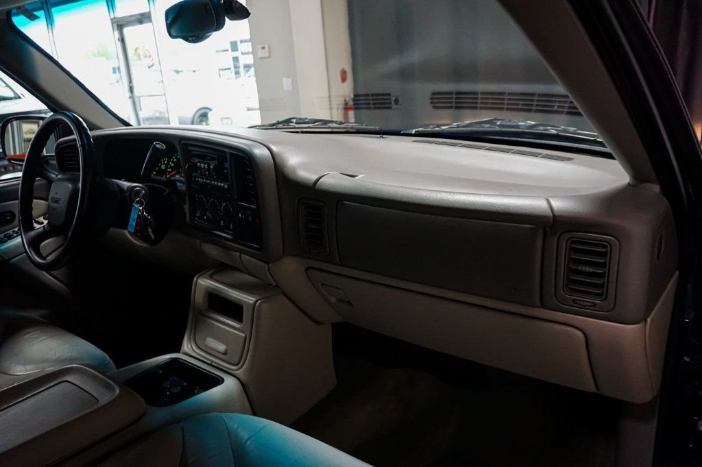 2001 GMC Yukon XL *Yukon XL SLT* *4WD* *5.3L V8* *Rear Barn Doors* - 23019839 - 67