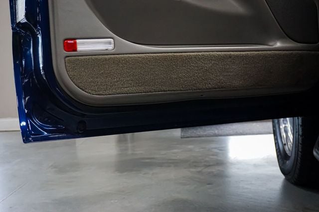 2001 GMC Yukon XL *Yukon XL SLT* *4WD* *5.3L V8* *Rear Barn Doors* - 23019839 - 69