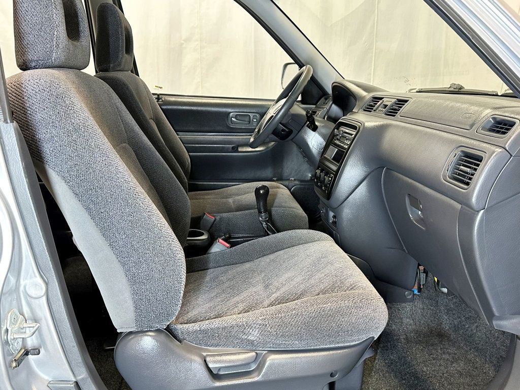2001 Honda CR-V 4WD EX Manual - 23060450 - 17