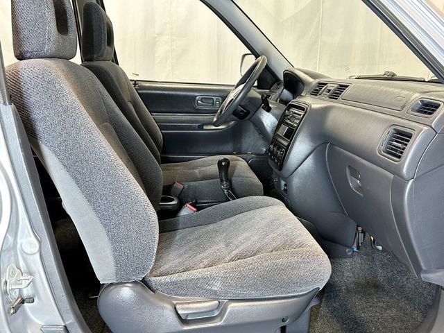 2001 Honda CR-V 4WD EX Manual - 23060450 - 17