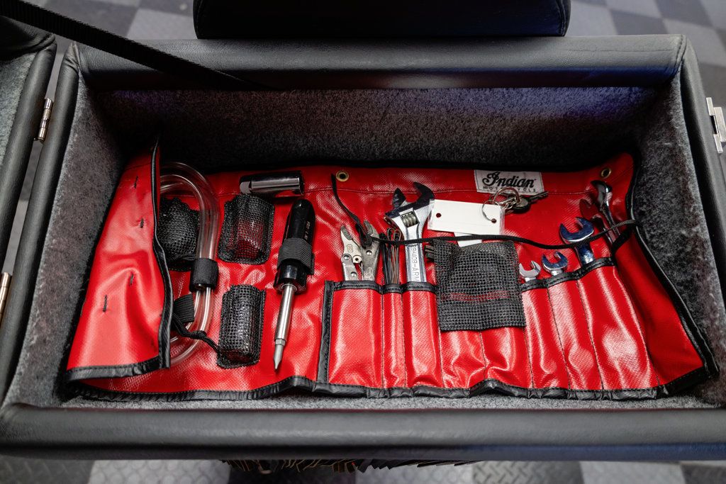 2001 INDIAN CHIEF RETRO COOL RIDE!!! - 22968704 - 18