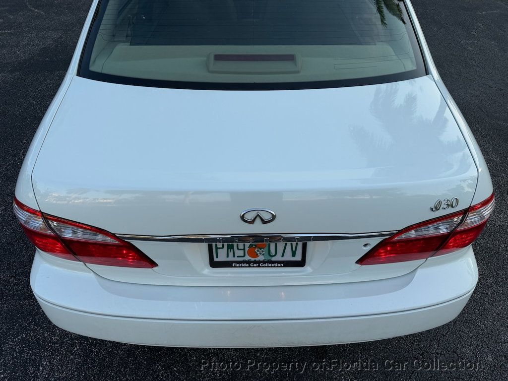 2001 INFINITI I30 Sedan Touring - 22962139 - 19