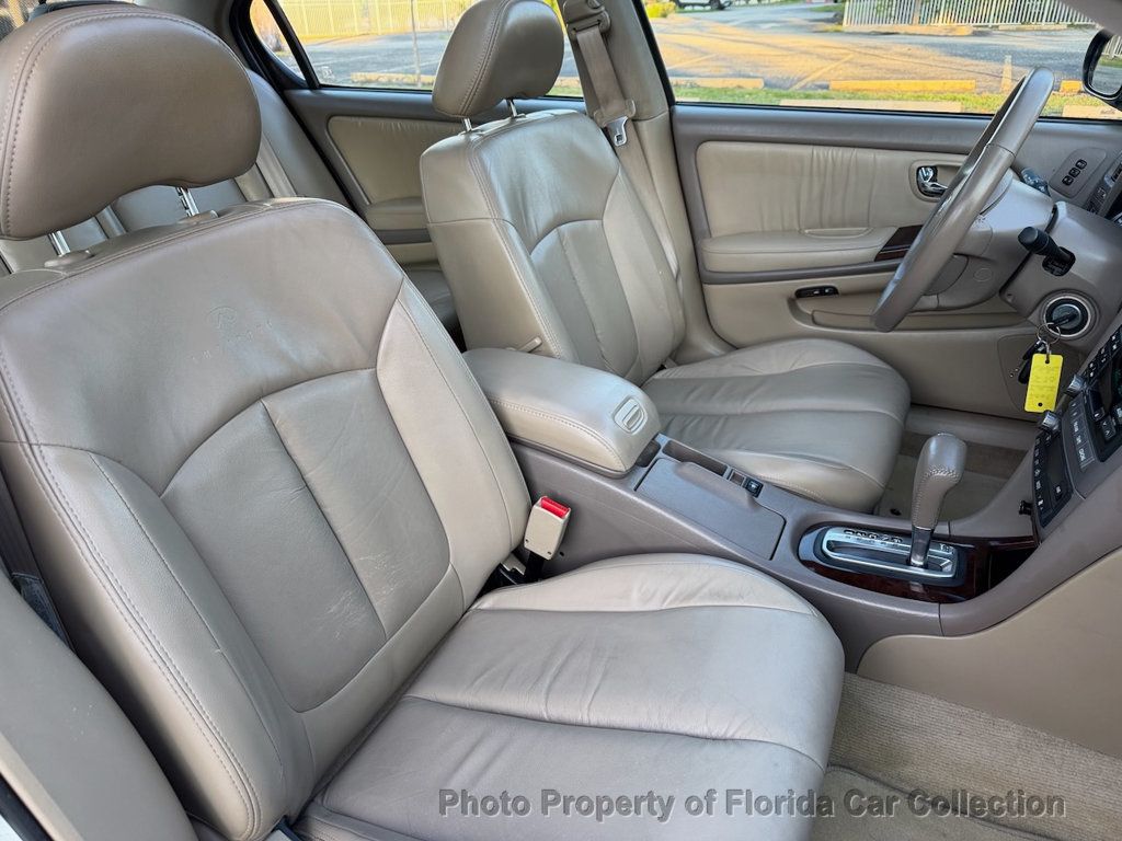 2001 INFINITI I30 Sedan Touring - 22962139 - 35