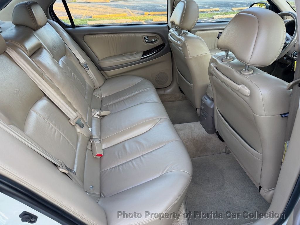 2001 INFINITI I30 Sedan Touring - 22962139 - 37