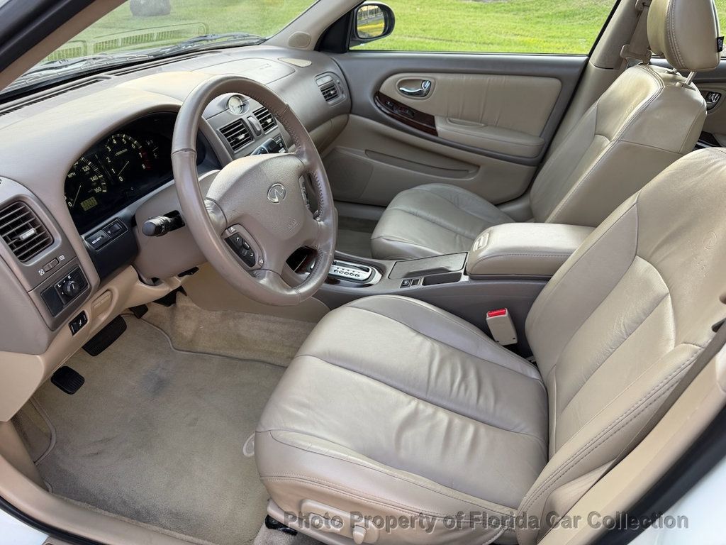 2001 INFINITI I30 Sedan Touring - 22962139 - 6