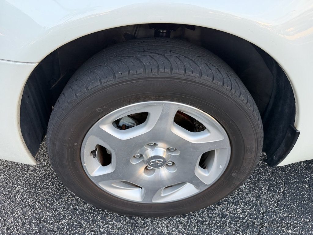 2001 INFINITI I30 Sedan Touring - 22962139 - 70