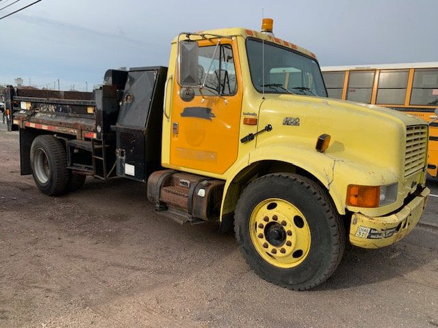 2001 International 4300 LP 11 FOOT DUMP TRUCK MANY EXTRAS 48K MILES PTO NON CDL - 22208595 - 96