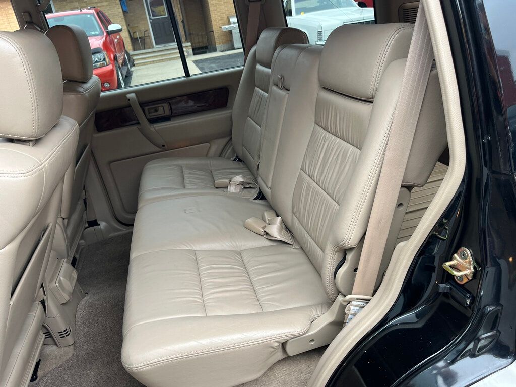 2001 Isuzu Trooper photo 19
