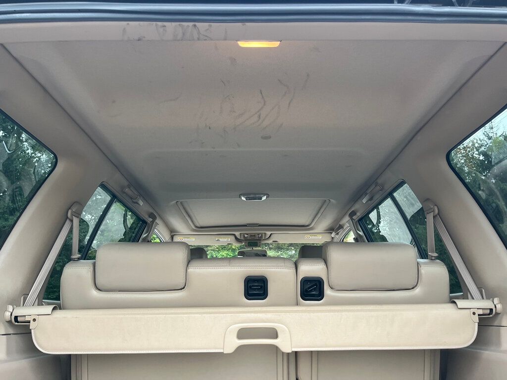 2001 Isuzu Trooper photo 21