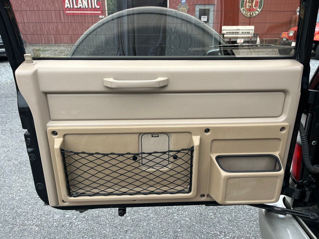 2001 Isuzu Trooper photo 22