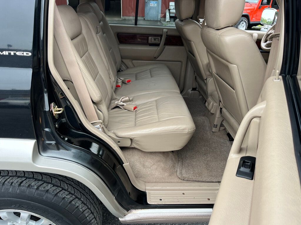 2001 Isuzu Trooper photo 28