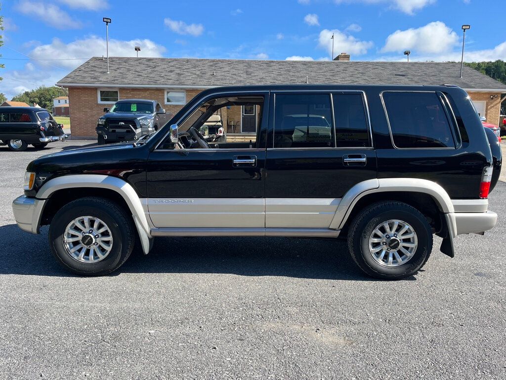 2001 Isuzu Trooper photo 5