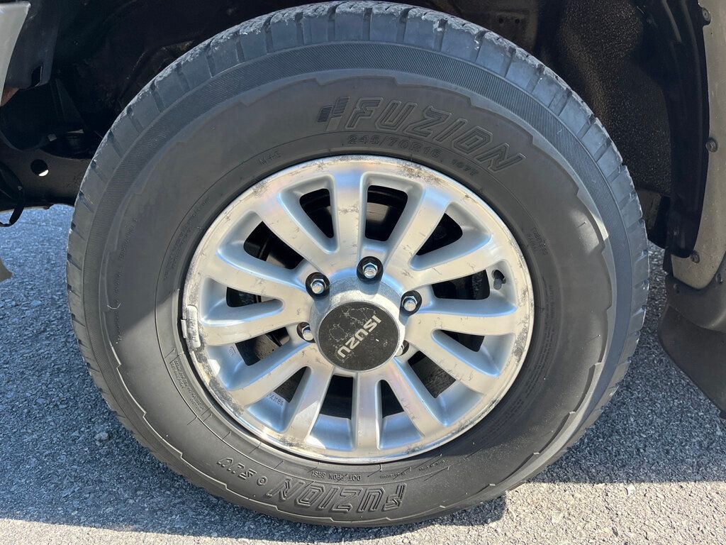 2001 Isuzu Trooper photo 49