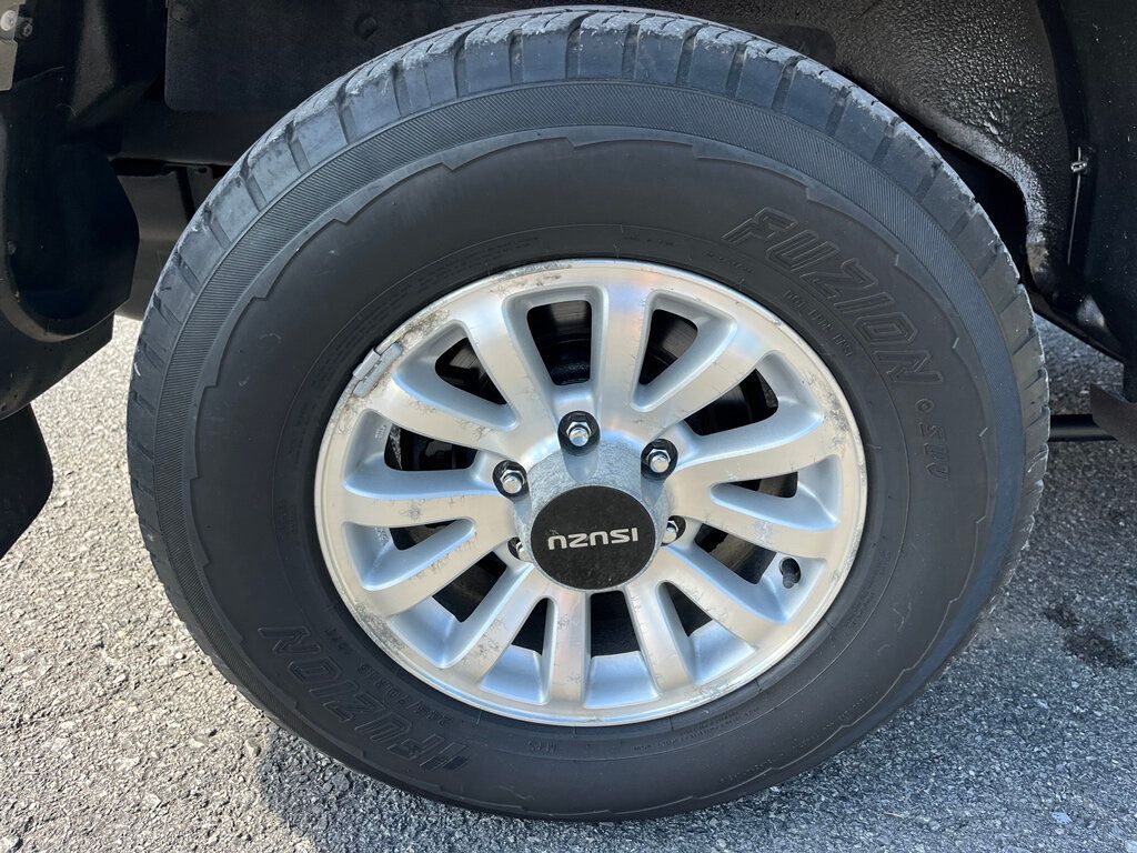 2001 Isuzu Trooper photo 51