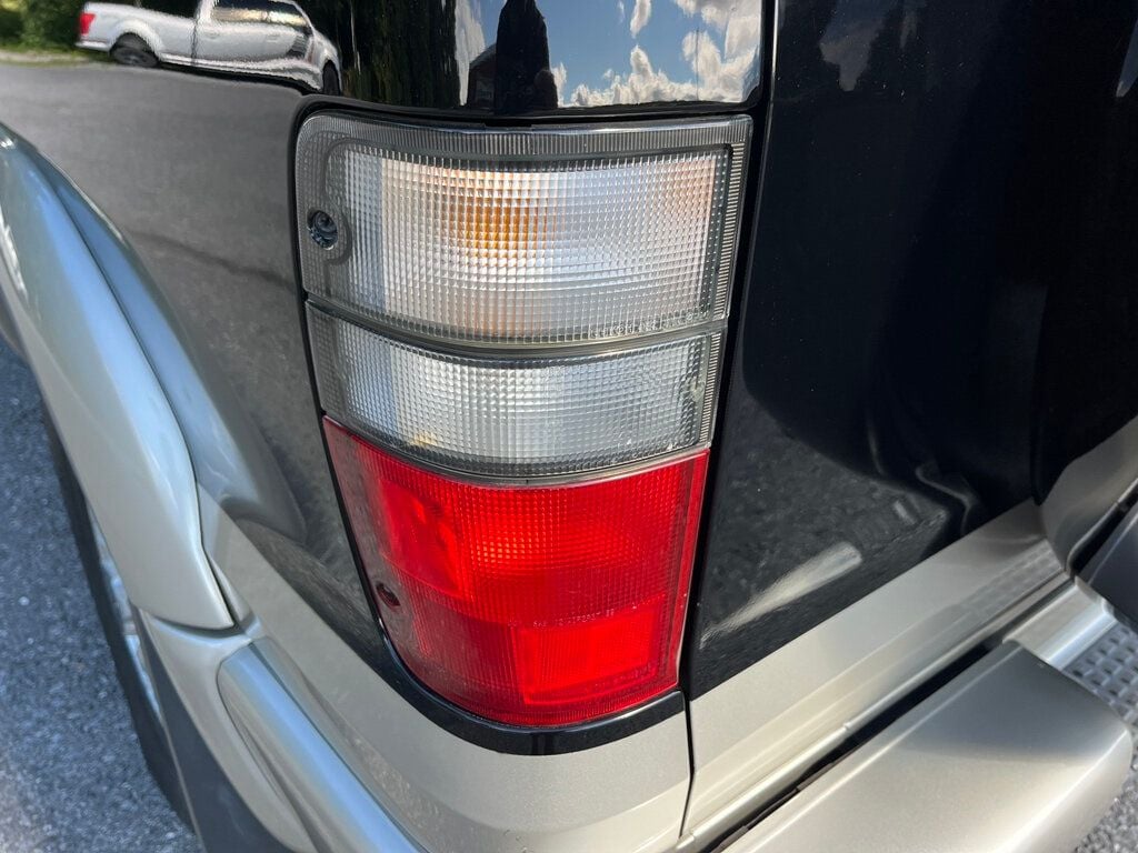 2001 Isuzu Trooper photo 55