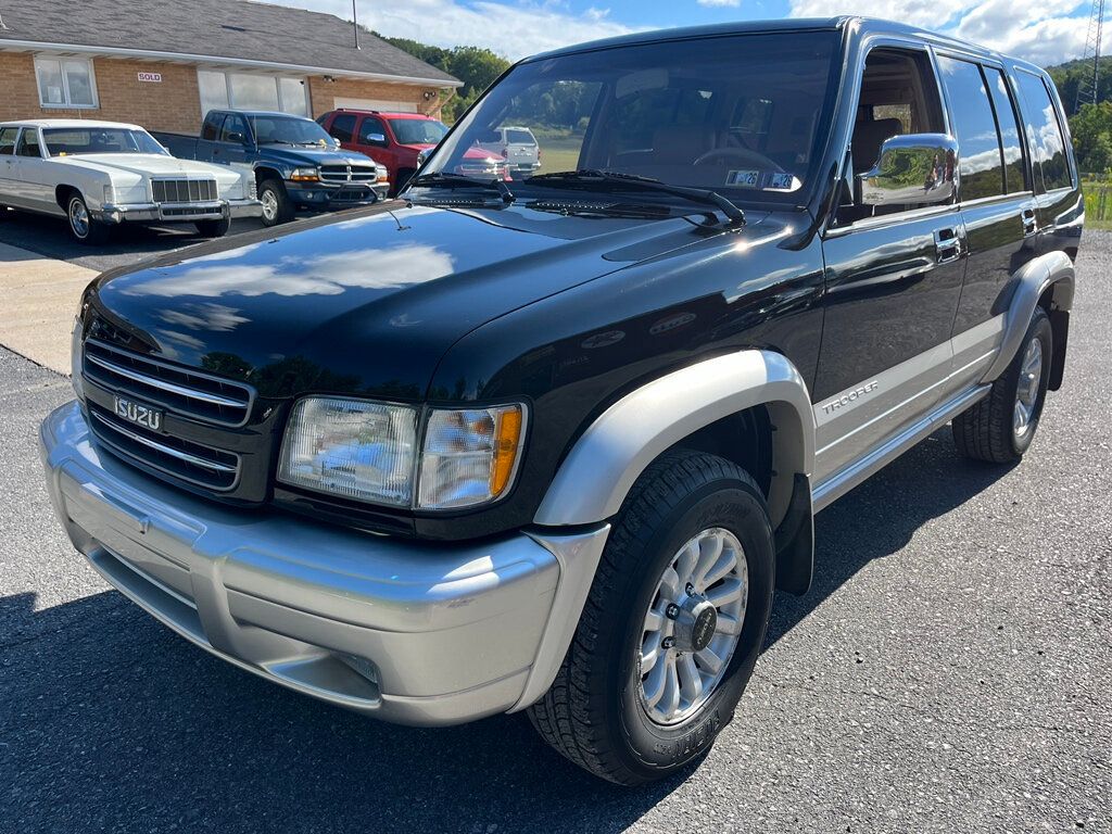 2001 Isuzu Trooper photo 6