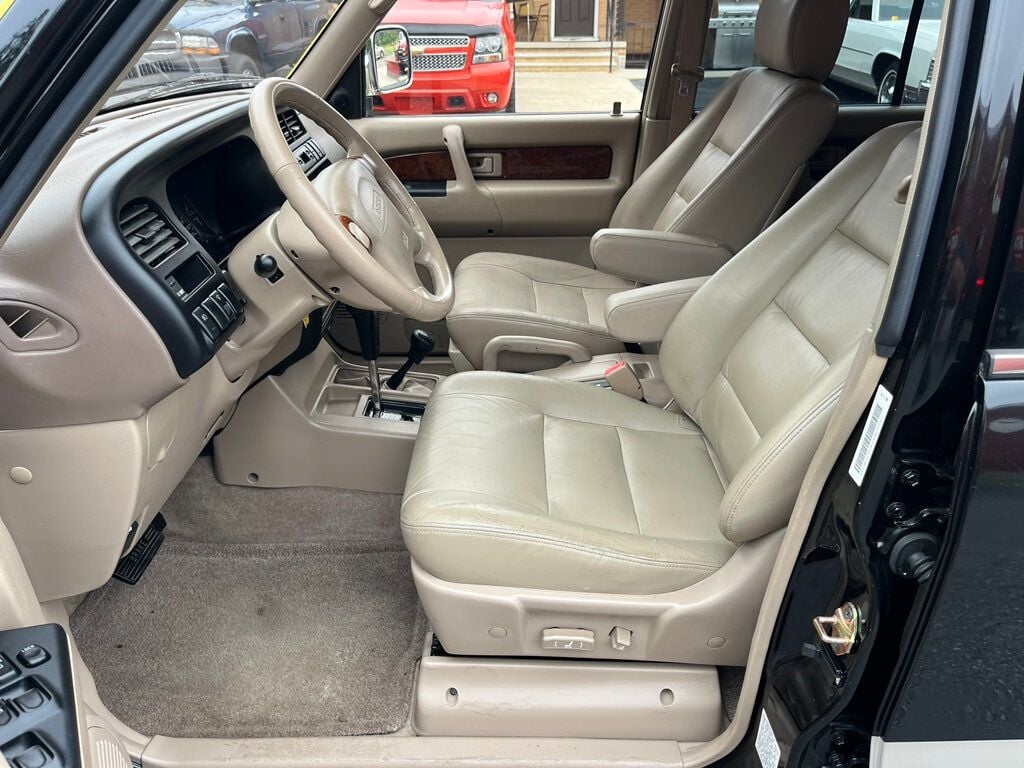 2001 Isuzu Trooper photo 7