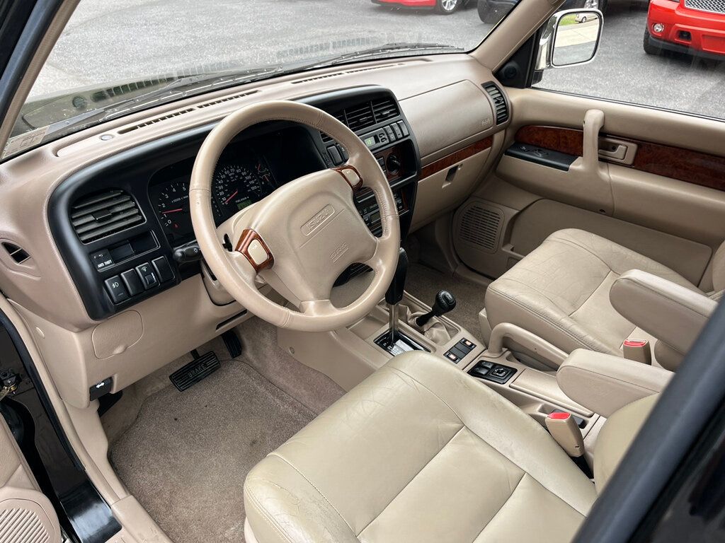 2001 Isuzu Trooper photo 8