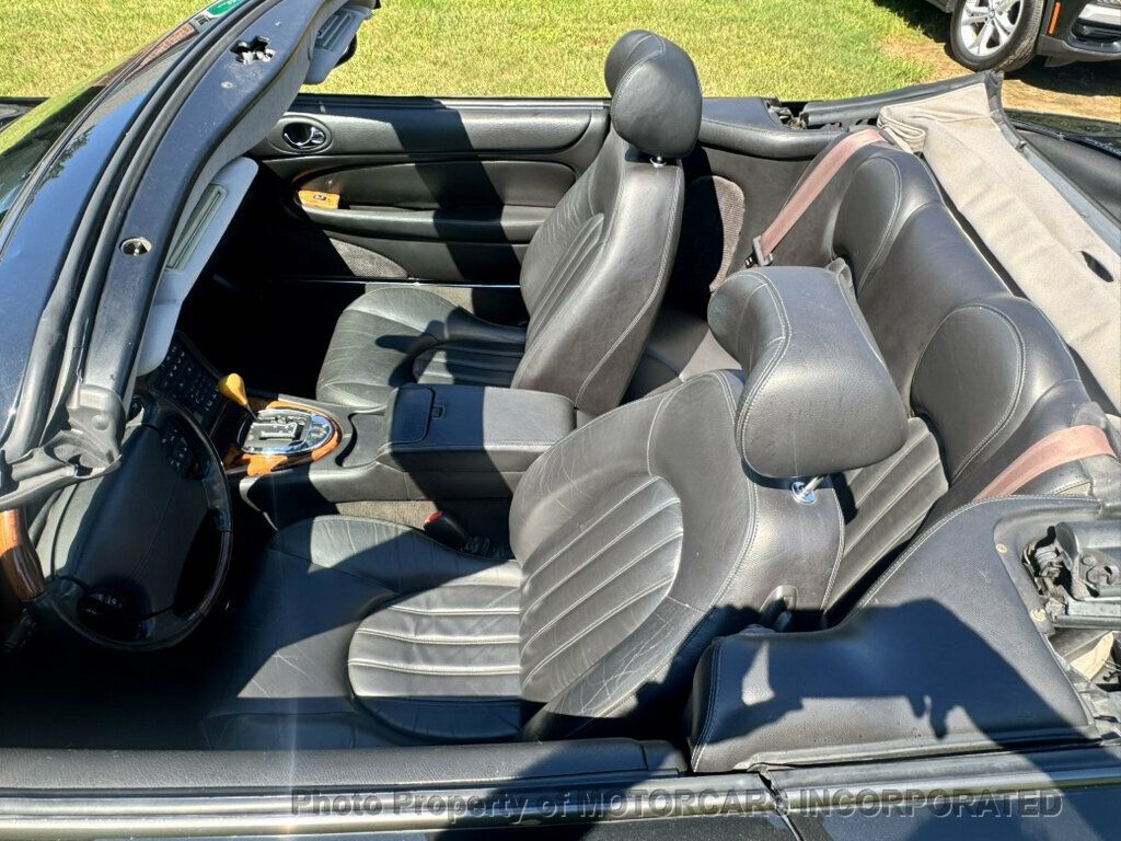 2001 Jaguar XK8 2dr Convertible - 23084943 - 11