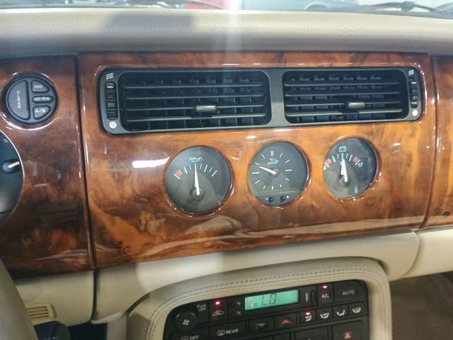 2001 Jaguar XK8 2dr Convertible Clean Carfax Florida Car - 22975971 - 24